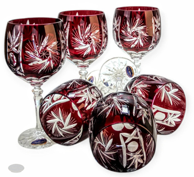 Rubinowe kryształowe kieliszki do wina 280 ml Młynek Oliwka