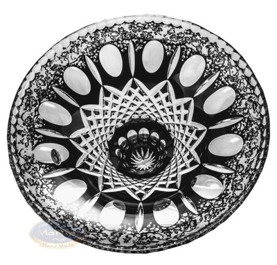 Tazón de cristal negro grabado en el pie