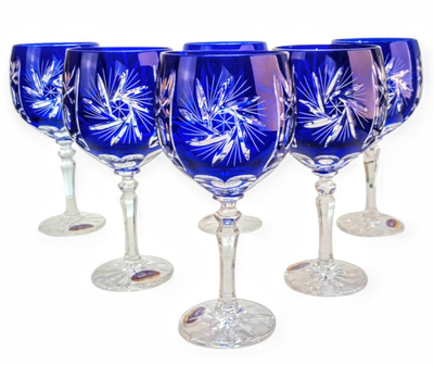 Kobaltowe kryształowe kieliszki do wina 280 ml Młynek Oliwka