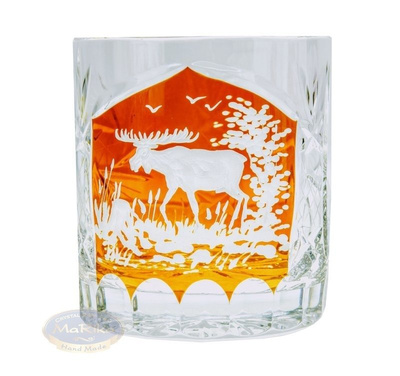 Crystal set with a hunting motif carafe and glasses for whisky